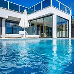 Deluxe Kalkan Вилла Каш