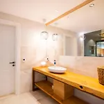Deluxe Kalkan Каш