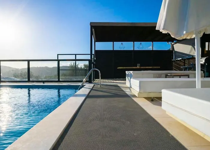 Deluxe Kalkan 卡斯